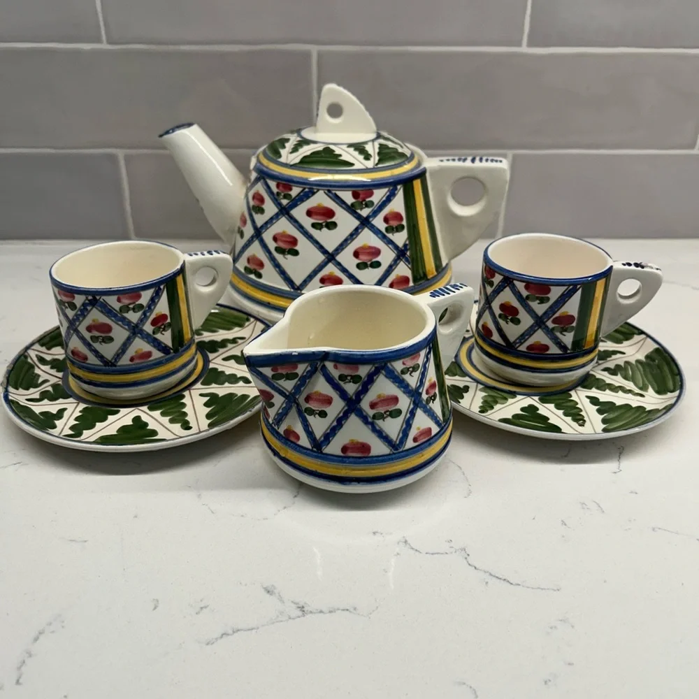 Ceramic Vintage Tea Pot Set w/ Creamer, 2 Cups & Saucers in Green, Red & Yellow